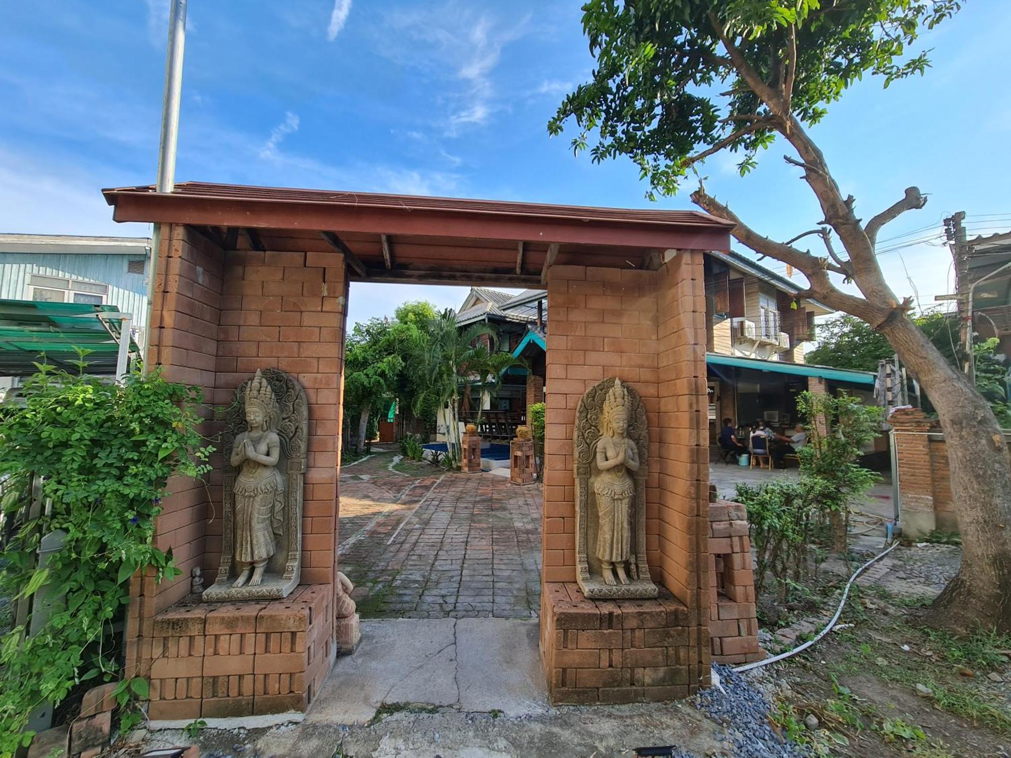 Ferienwohnung Tepbunthomhouse Ayutthaya Exterior foto